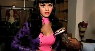 ഇരട്ട നുഴഞ്ഞുകയറ്റം കൊണ്ട് റഷ്യൻ ഗംഗാധരൻ വലിയ കോക്സുകൾ ദ്വാരങ്ങൾ