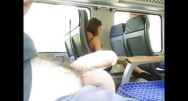 റഷ്യൻ പെൺകുട്ടി അനലോഗ് ആഗ്രഹം കൈകാര്യം സഹായിച്ചു