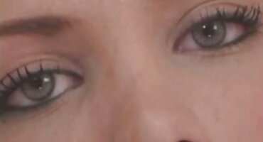 കളിപ്പാട്ടങ്ങൾ ഉപയോഗിച്ച് യുവ അച്യുതാനന്ദൻ ലാറ്റിന