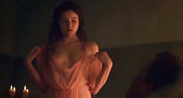 ബസ്റ്റി ബ്രെന സ്പാർക്കുകൾ വായിൽ കം ലഭിക്കുന്നത് മുമ്പ് കറുത്ത ലിംഗം സക്സസ്