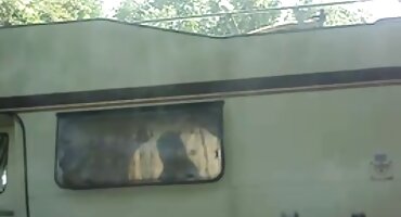 വെളുത്ത ഇരട്ട നുഴഞ്ഞുകയറ്റം കാട്ടു ബീച്ച് മുഖത്ത് കം കൊണ്ട്