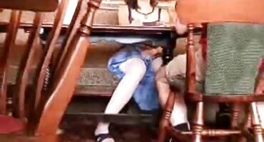 ഭർത്താവ് മസാജ് അടയ്ക്കുക റിലാക്സ് ഭാര്യ