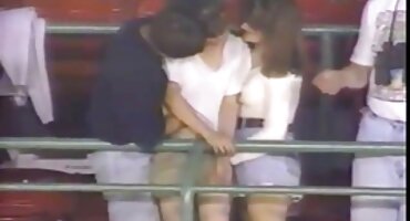 സ്റ്റോക്കിംഗിൽ രണ്ട് അച്യുതാനന്ദൻ ബ്രൂണെറ്റുകൾ ഒരു കാമുകനൊപ്പം ഒരു ഗൺബാംഗ് ഉണ്ട്