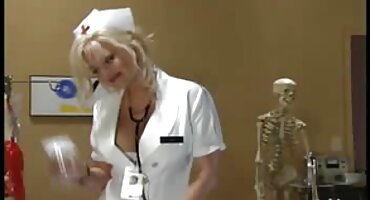 മനോഹരമായ കോളേജ് പെൺകുട്ടികൾ ഒരു മറക്കാനാവാത്ത ത്രെസൊമ് കൂടെ അവധി ആഘോഷിച്ചു