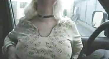 രണ്ട് കറുത്തവർഗ്ഗക്കാർ ബി. ബി. യുടെ പുസ്സി സെലിലേക്ക് ഫൗളുകൾ തള്ളാൻ ഭാഗ്യമുള്ളവർ