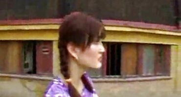 മുടിയിഴകളുള്ള സമനിരപ്പുണ്ടാക്കിയ ബ്ലൊഗ് പക്വതയാർന്ന മുടി