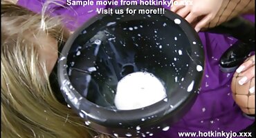 അവൻ ഒരു കറുത്ത മനുഷ്യനിൽ നിന്ന് ബെഡ്റൂമിലേക്ക് വന്നു ഒരു കാട്ടു ഫക്ക് കണ്ടെത്തി