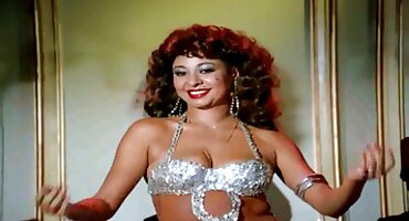 ബ്ലൊഗ് രസകരമായി അവളുടെ കൃത്രിമത്വം