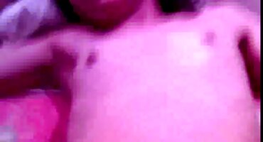 സ്നേഹനിധിയായ ലെസ്ബിയൻസ് ഒരു ധൈര്യശാലിയായ കുന്നിലിങ്കസ് കൊണ്ട് പരസ്പരം സന്തോഷിപ്പിച്ചു