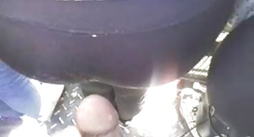 കാറിനുള്ളിലെ പിക്കപ്പ് ട്രക്കിന് മുന്നിൽ കീഴടങ്ങി നിസ്സഹായനായ സുന്ദരൻ നാഥാൽ സി. എച്ച്. ചെറിയാൻ