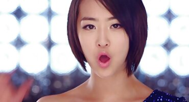 ഗ്രൂപ്പ് അനലോഗ് ലേക്കുള്ള സുഹൃത്ത് വളഞ്ഞ കറുത്ത സ്ത്രീ കൂടെ അധ്യാപകൻ