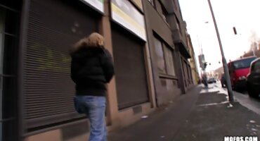 ബുഒമൊമ് എബ് എബൺ സി