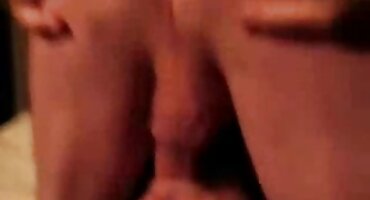 അടിവസ്ത്രമില്ലാതെ അധ്യാപകന്റെ അടുത്ത് വന്ന് അധ്യാപകനോട് മോശമായി പെരുമാറി.