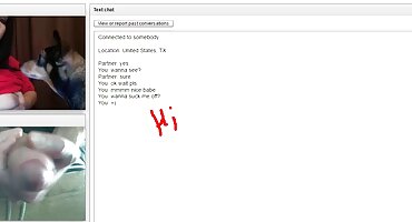 കം വൃത്തികെട്ട മുഖം വരെ നീണ്ട മുടിയുള്ള റെഡ്ഹെഡ്