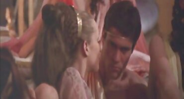 ബസ്റ്റ് സ്ലട്ട് സ്ലട്ട് ഡീ ഡീ