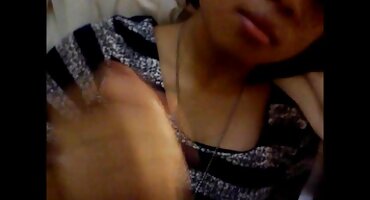 വലിയ പാൽ ഉള്ള മിൽഫ് ഒരു നീണ്ട ലിംഗം ഒരു അതിഥി എതിർക്കാൻ കഴിഞ്ഞില്ല